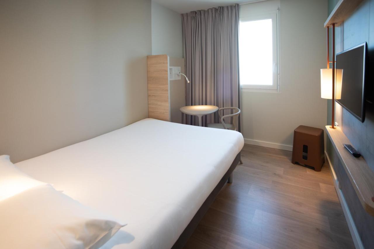 Ibis Budget Fribourg Exteriör bild