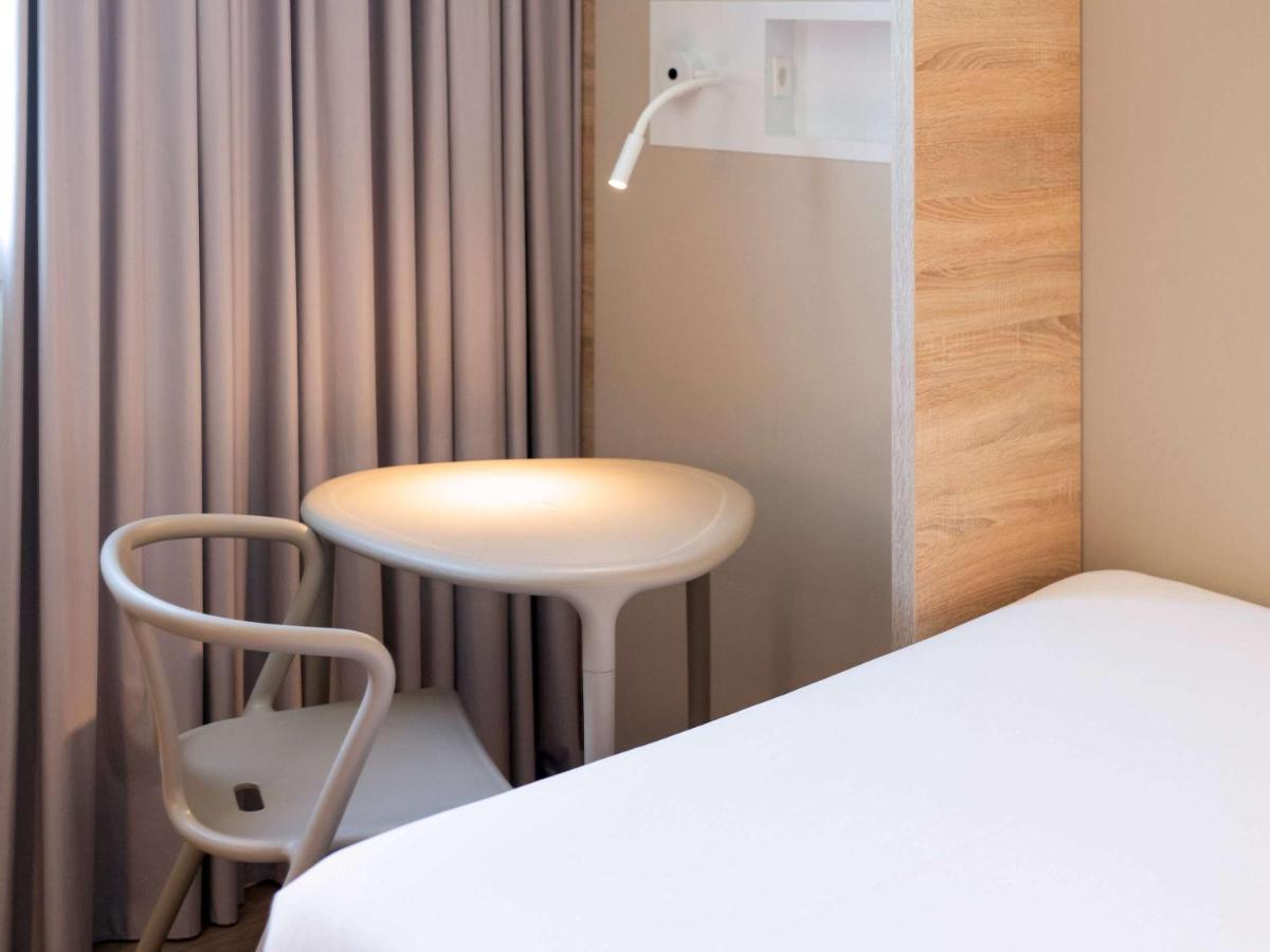 Ibis Budget Fribourg Exteriör bild